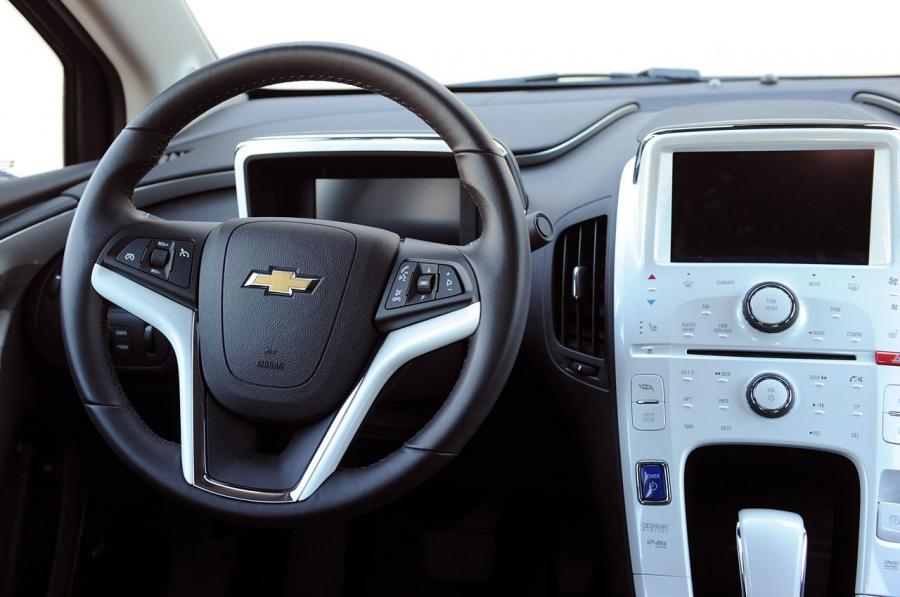  Chevrolet Volt 2011 года  (фото 79 из 356)
